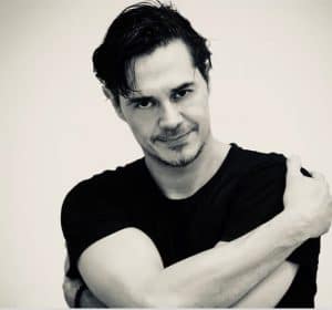 Join Ballet star Alejandro Parente for a Ballet intensive at Danceworks London