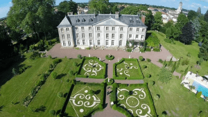 Photography Workshop at Chateau Vézins in France with Jordan Matter
