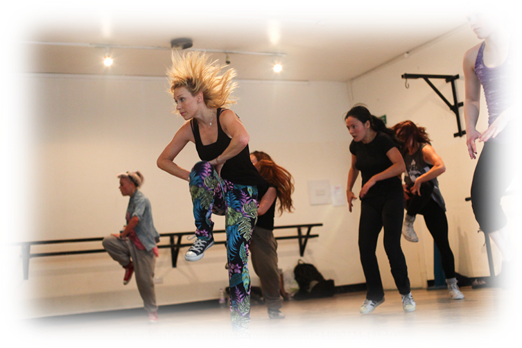 West End workshops at Danceworks London, Theatre Masterclasses and Educational Workshops, singing, dancing, acting, physical theatre